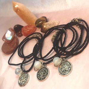 MOONSTONE ZODIAC NECKLACE— FIRE 🔥